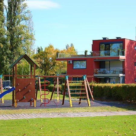 Prime Apartmans バラトンレッレ エクステリア 写真